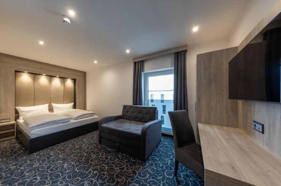 Hotel Business Bay Das Ehemalige Staycation Hotel Sindelfingen Bagian luar foto