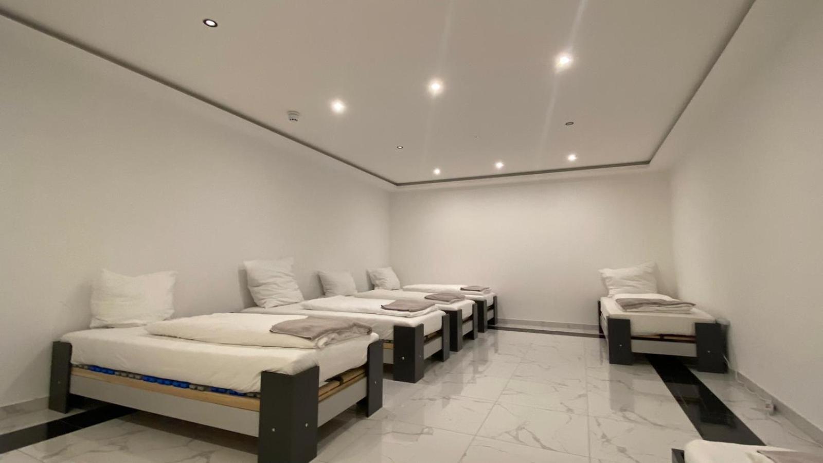 Hotel Business Bay Das Ehemalige Staycation Hotel Sindelfingen Bagian luar foto